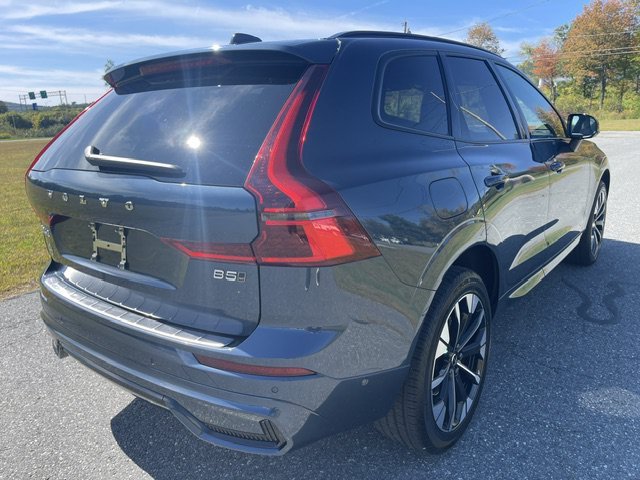 Used 2026 Blue Volvo Plus image 4