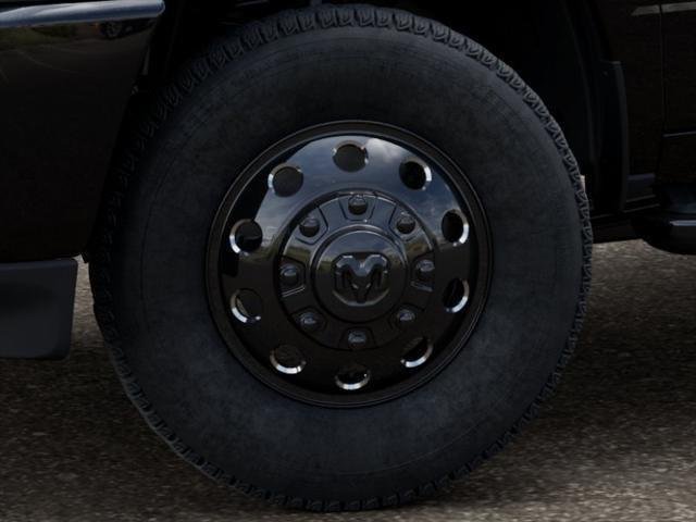 New 2027 Diamond Black Crystal Pearl-Coat Exterior Paint RAM Laramie image 4