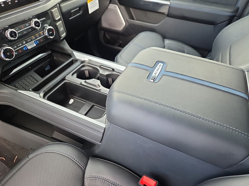 2026 Ford F-350 Super Duty Platinum - Photo 25