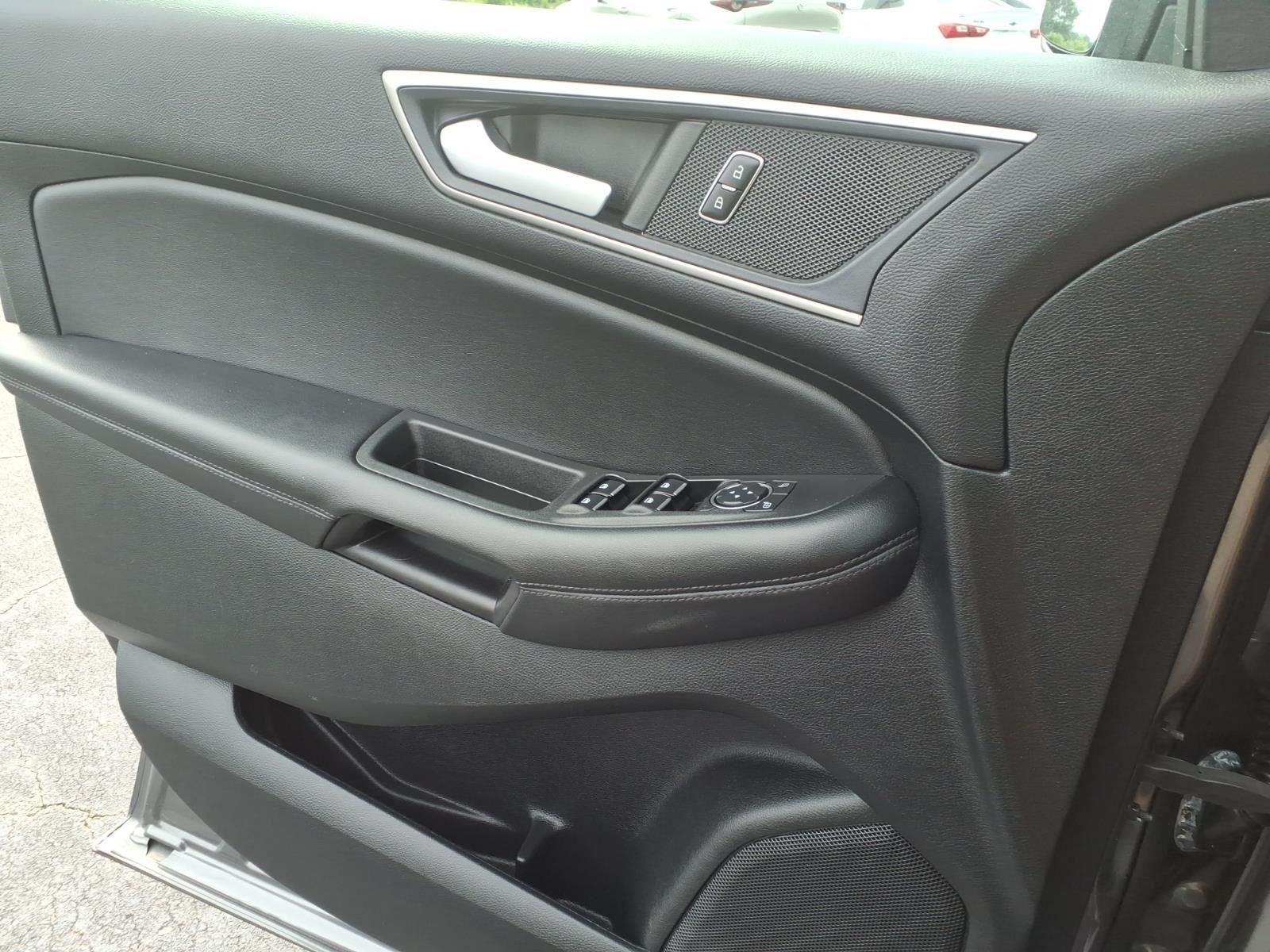 2023 Ford Edge SEL - Photo 26