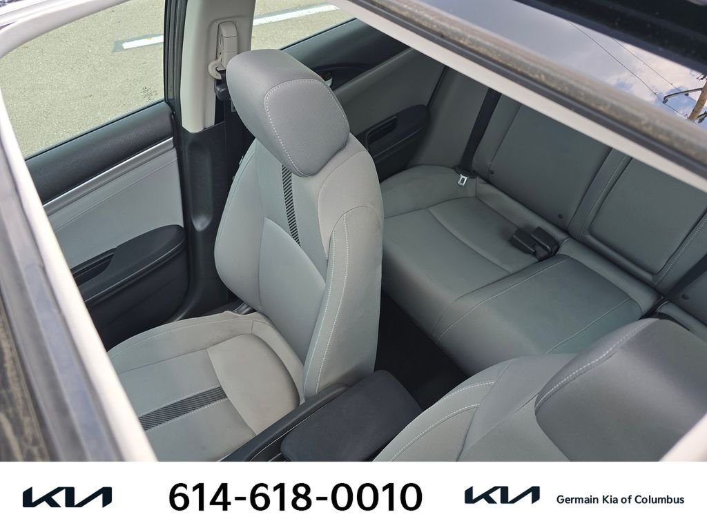 Used 2017  Honda EX image 22
