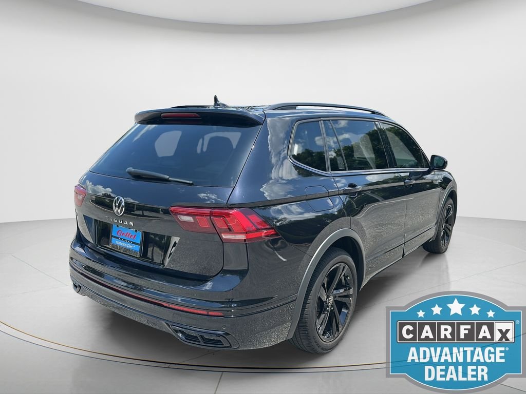 Used 2024 Black Volkswagen 2.0T SE R-Line Black image 5