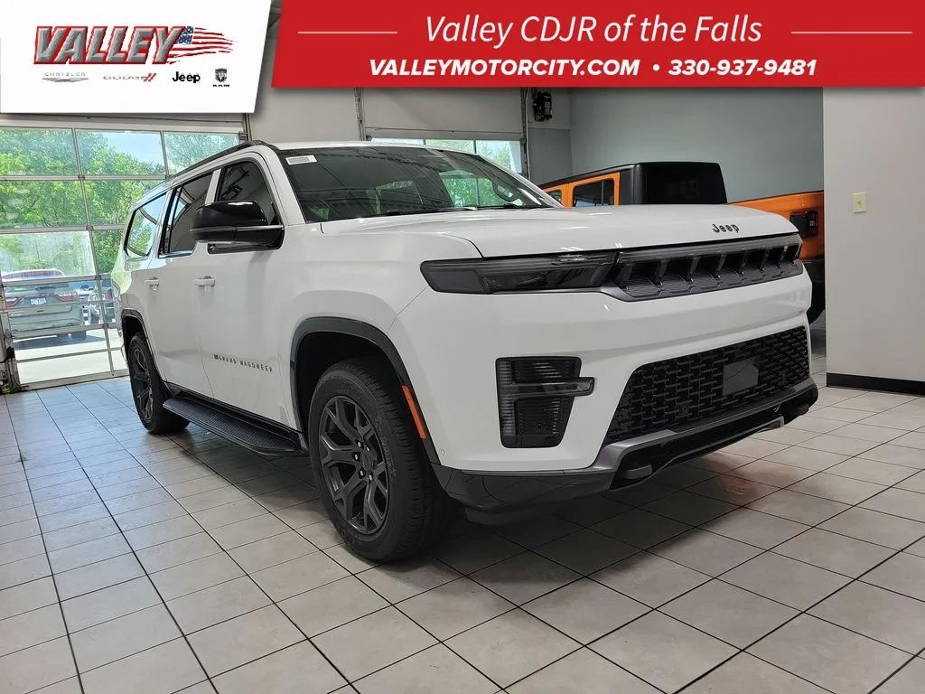 New 2026 Bright White Clear-Coat Exterior Paint Jeep Limited Altitude image 1
