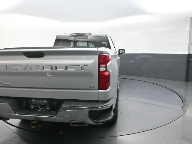 Used 2020 Silver Chevrolet LT image 7