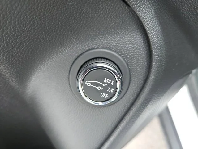 New 2026 Summit White Buick Preferred image 18