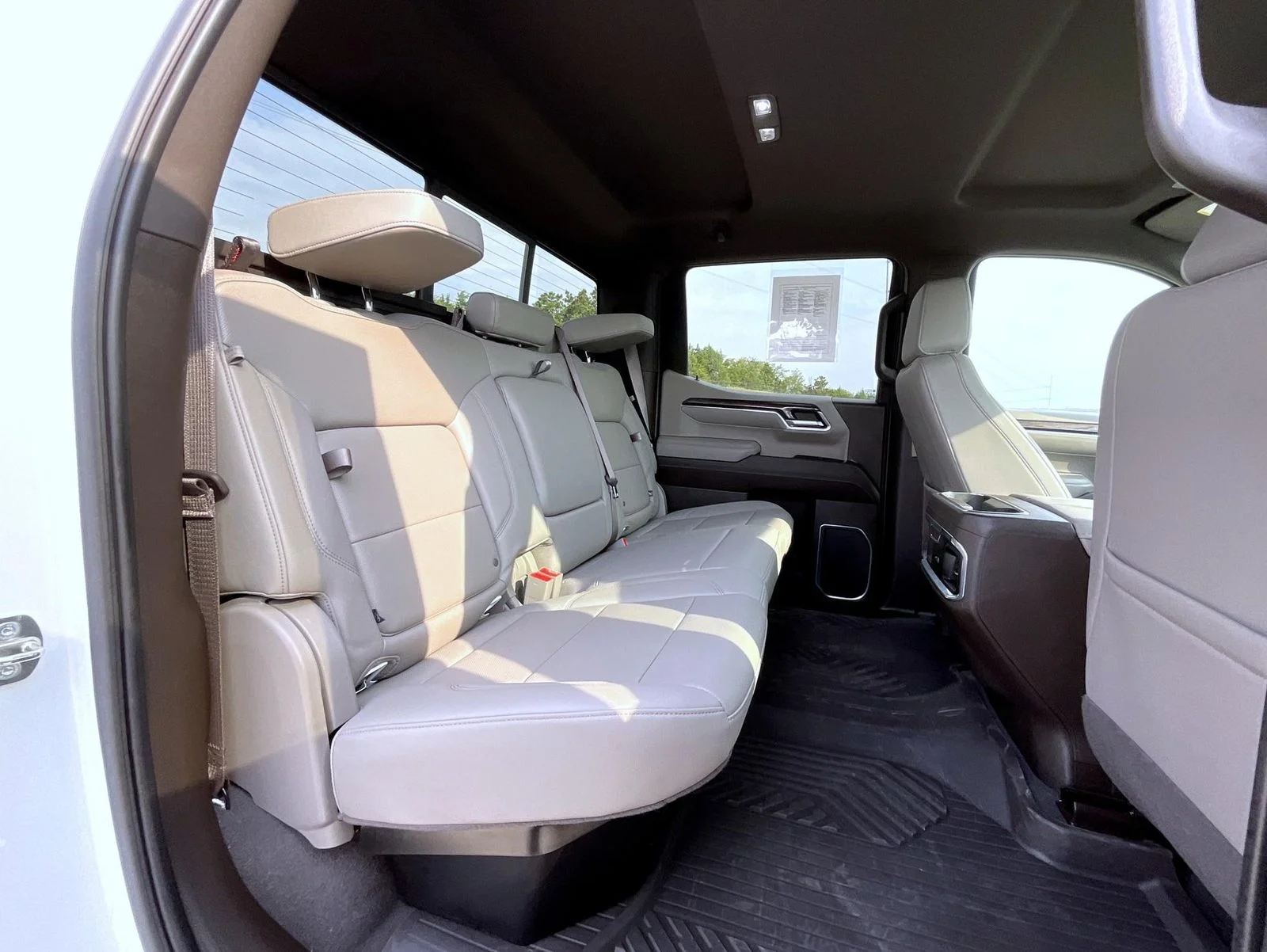 Used 2023 White Chevrolet LTZ image 19