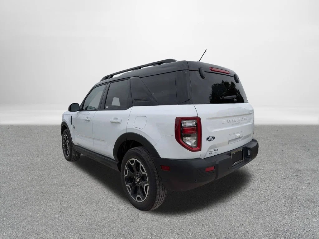 New 2026 Oxford White Ford Outer Banks® image 5