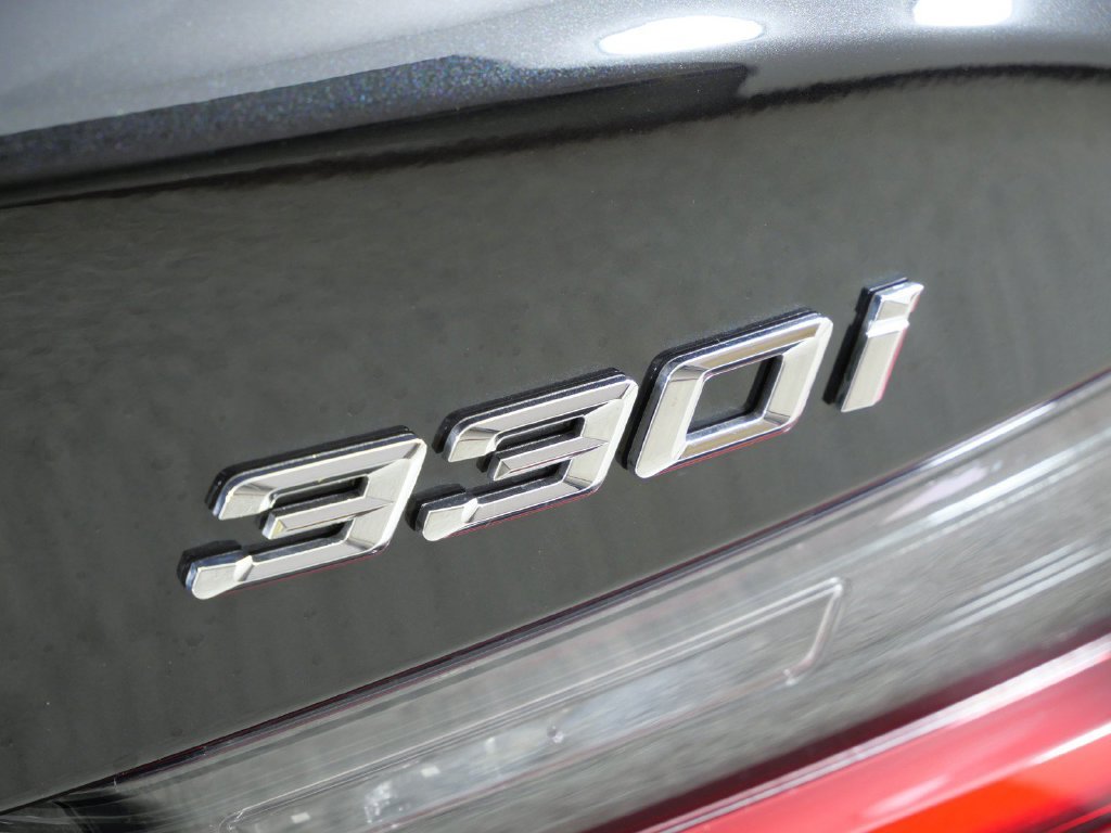 New 2026 Black Sapphire Metallic BMW 330i xDrive image 12