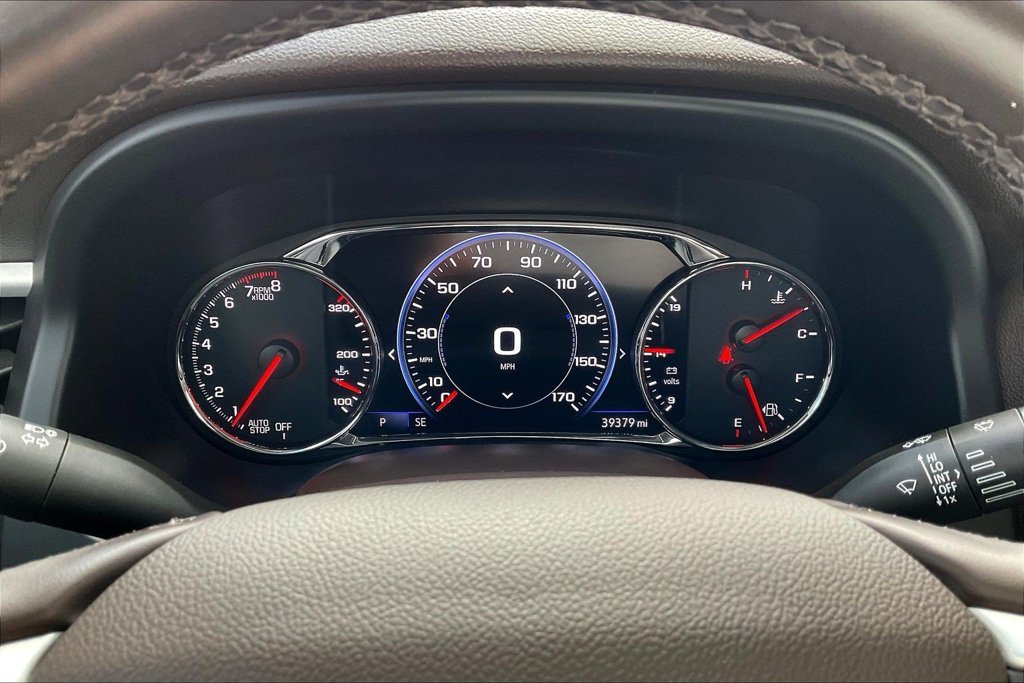 Used 2023 White GMC SLT image 15