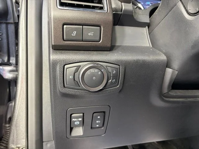 Used 2019 Gray Ford Limited image 17
