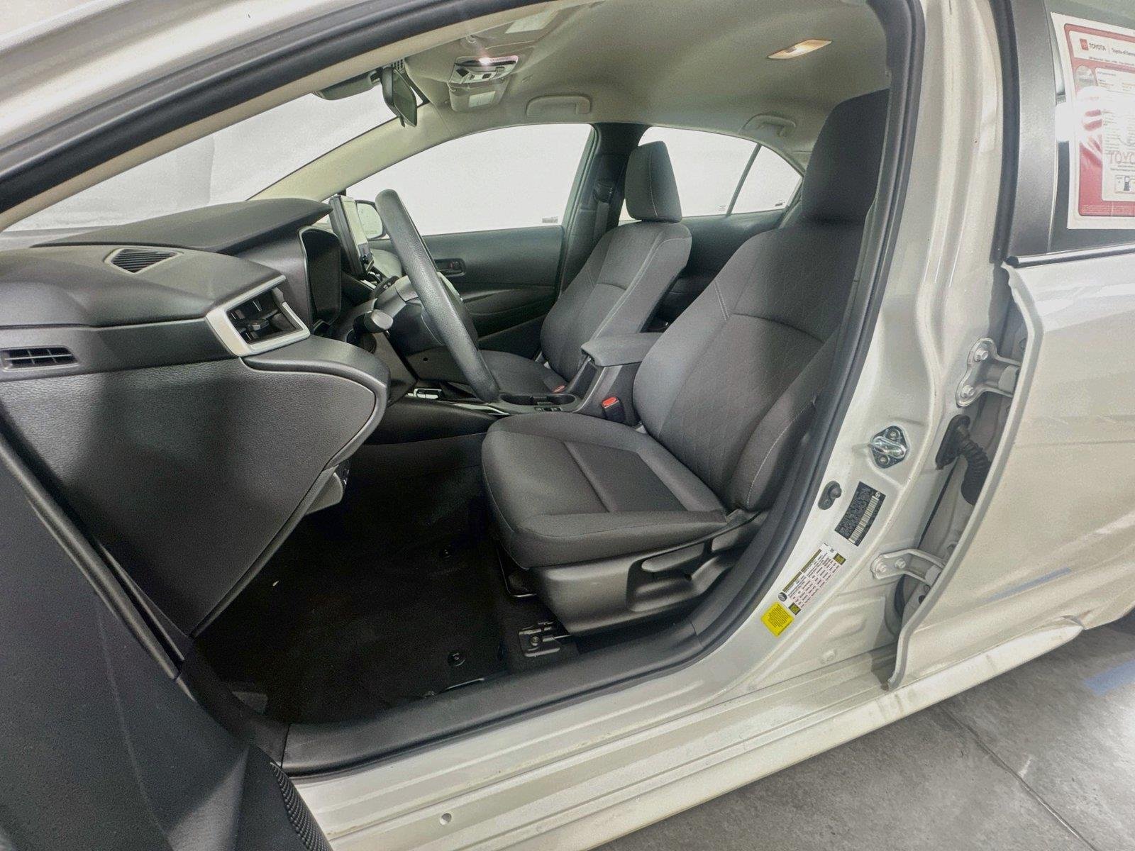 Used 2025 Wind Chill Pearl Toyota LE image 20