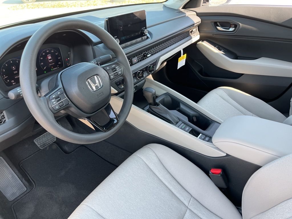 2025 Honda Accord SE - Photo 10