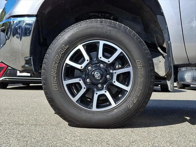Certified Used 2016 SILVER SKY METALLIC Toyota  image 9
