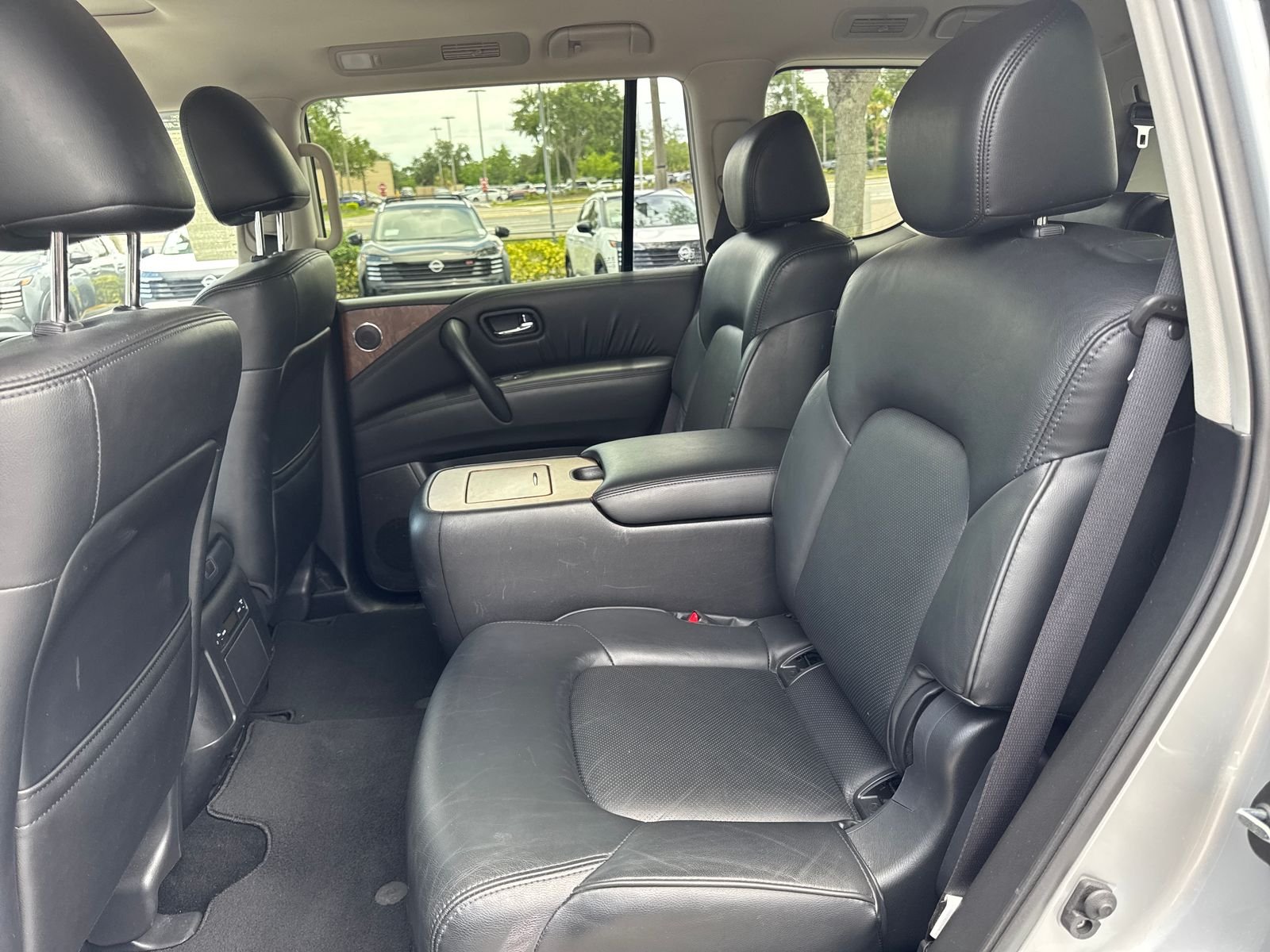 Used 2024 Silver Nissan SL image 37