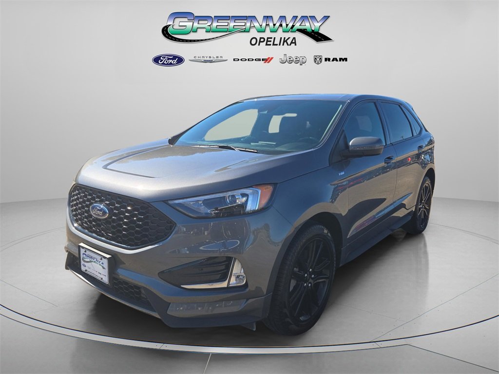 2024 Ford Edge ST photo 3
