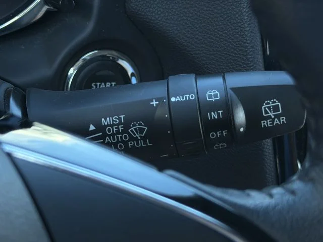 Used 2026 Silver Mitsubishi 2.0 SE image 30