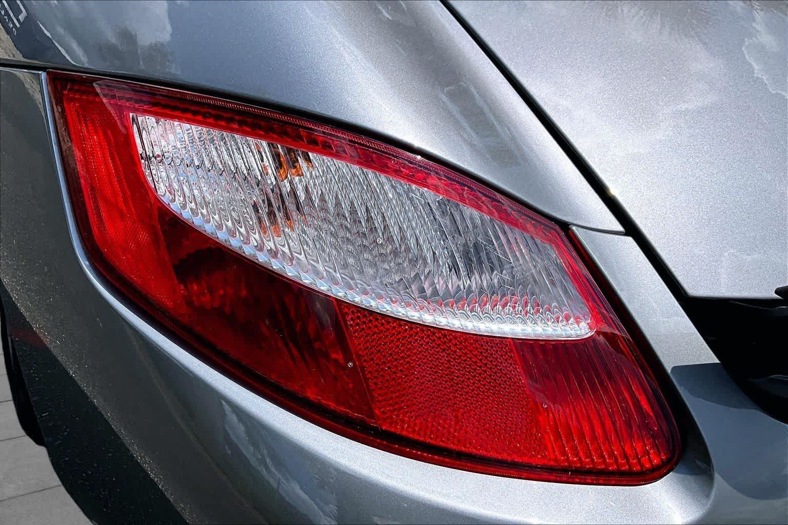 Used 2005 GRAY Porsche  image 31