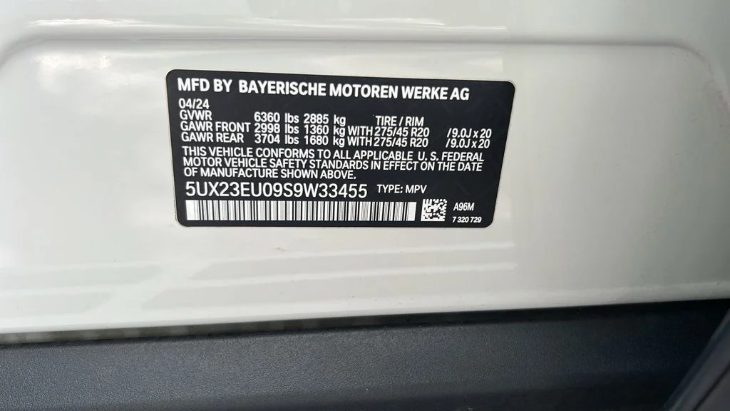 Used 2025 White BMW xDrive40i image 61