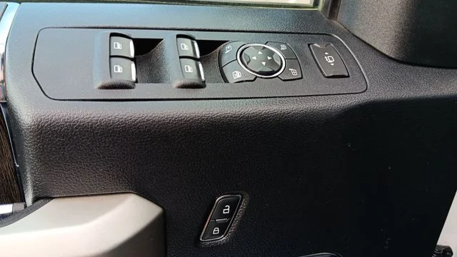 Used 2021 White Ford Lariat image 14