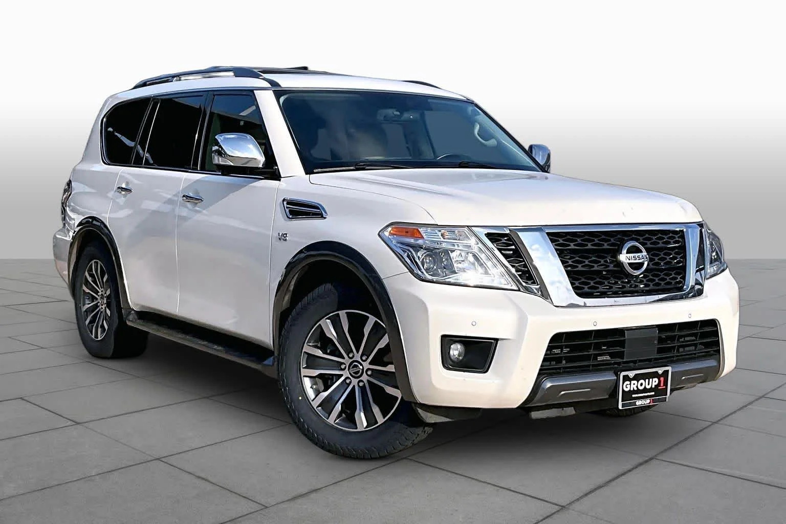 Used 2019 Pearl White Tricoat Nissan SL image 3