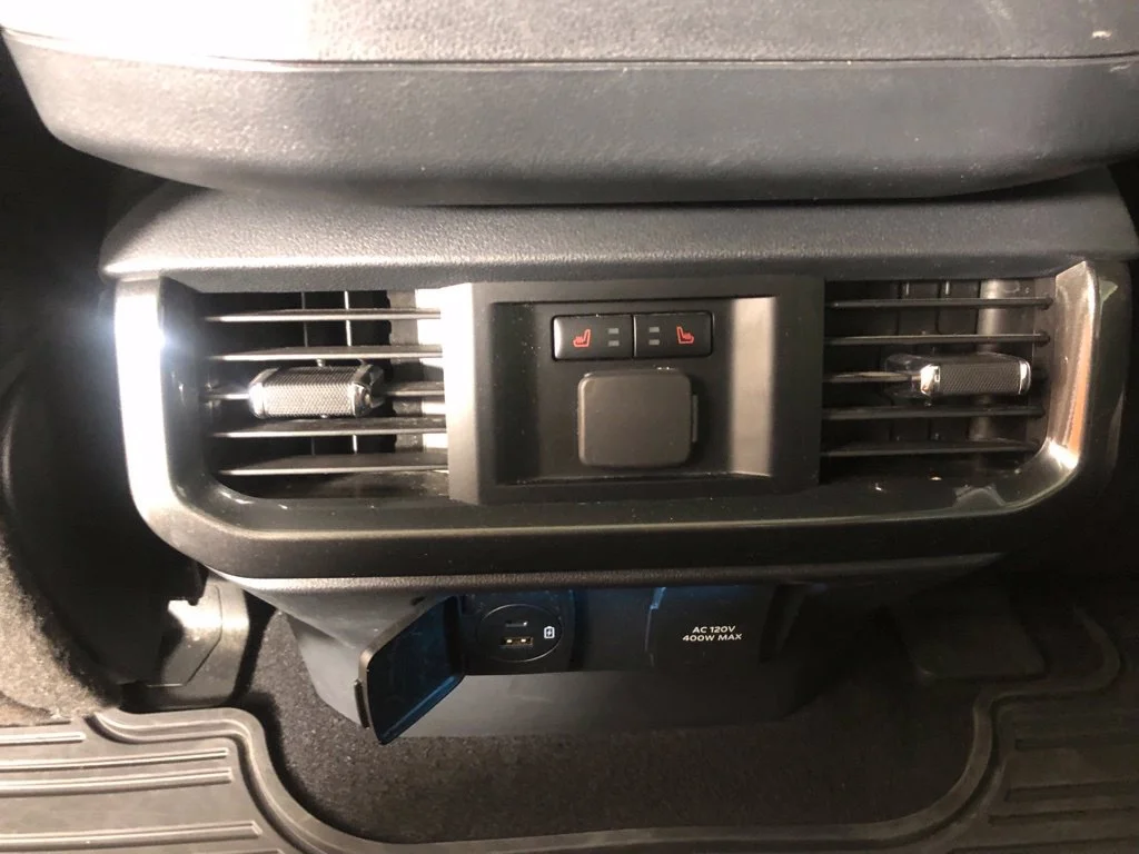 Used 2023 White Ford Lariat image 14