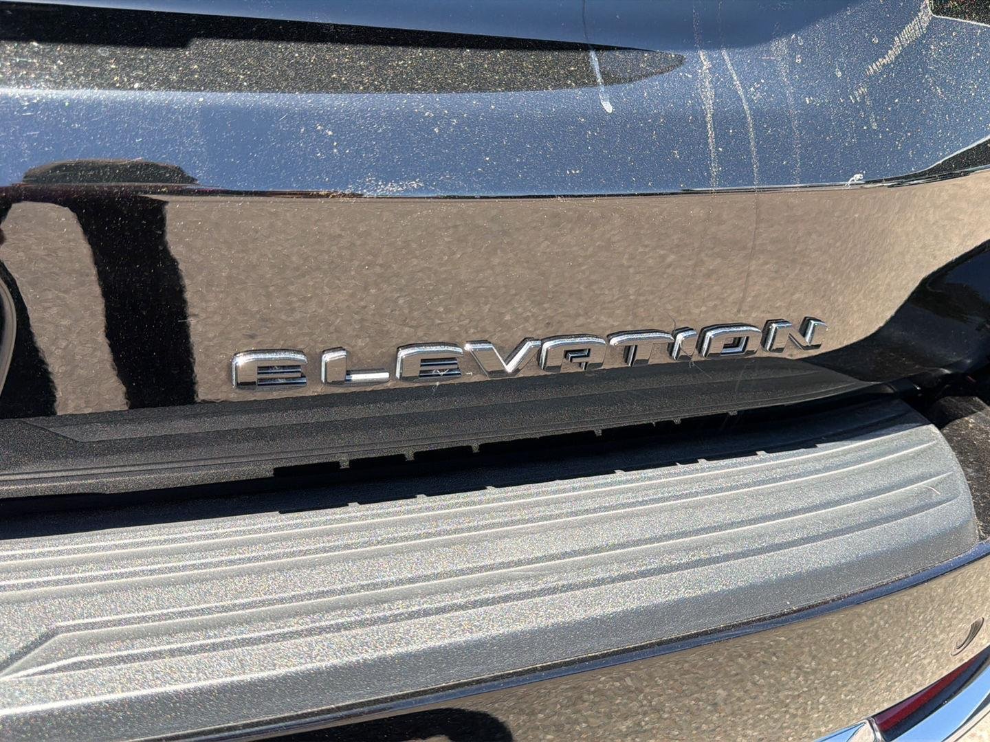 Used 2026 Onyx Black GMC Elevation image 8