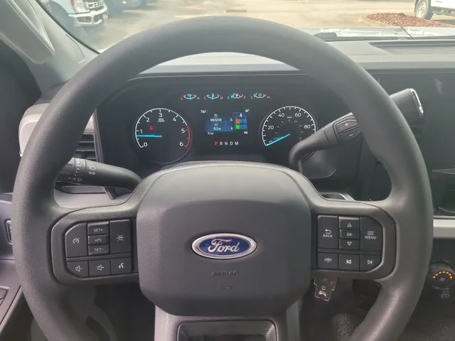 New 2026 Oxford White Ford XL image 27