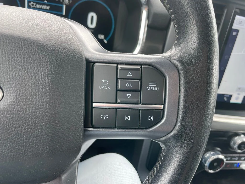 Used 2023 Stone Gray Metallic Ford Lariat image 24