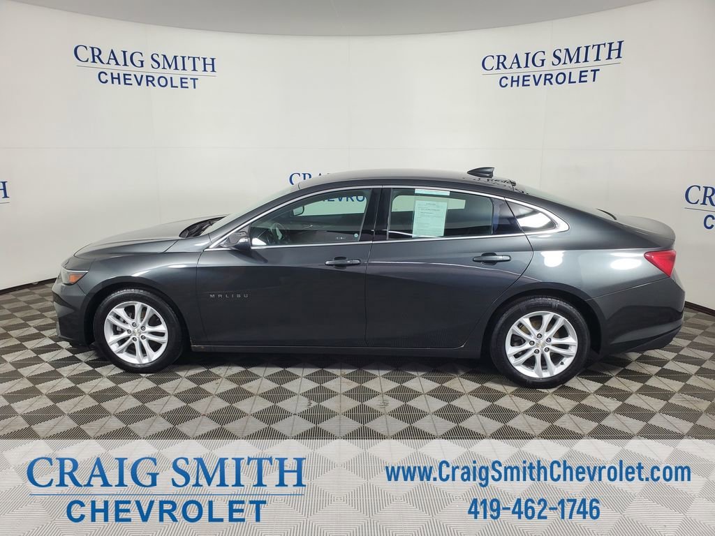 Used 2018 Chevrolet Malibu 1LT with VIN 1G1ZD5ST2JF108465 for sale in Galion, OH
