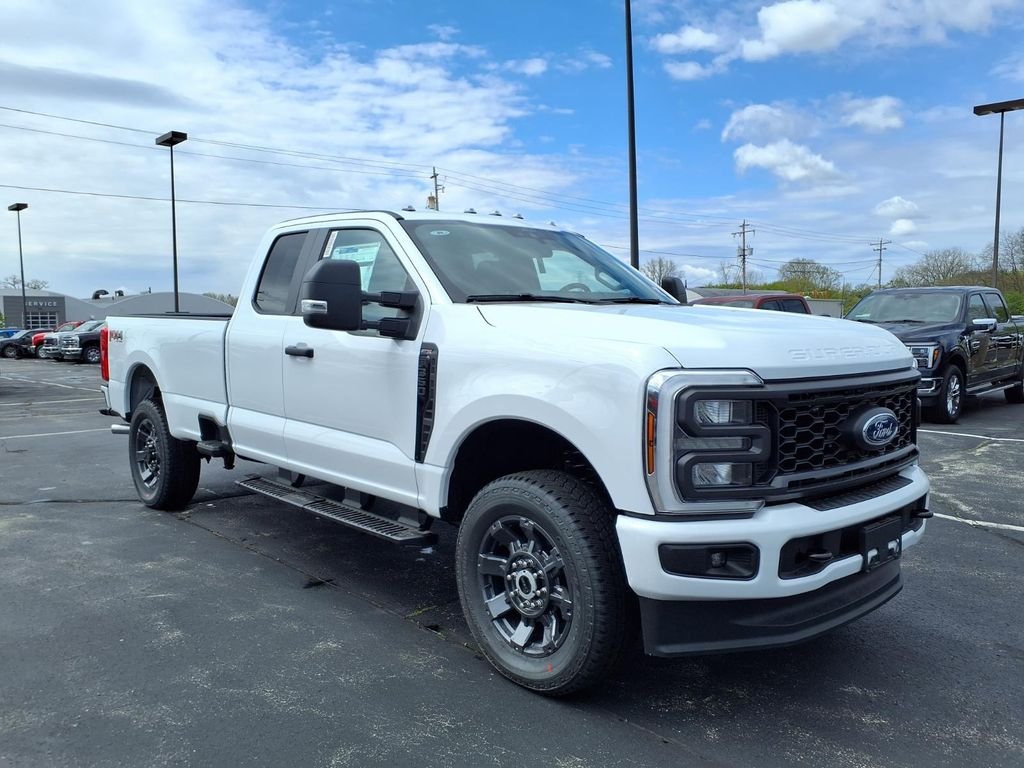 New 2026 Oxford White Ford F-350® XL image 5
