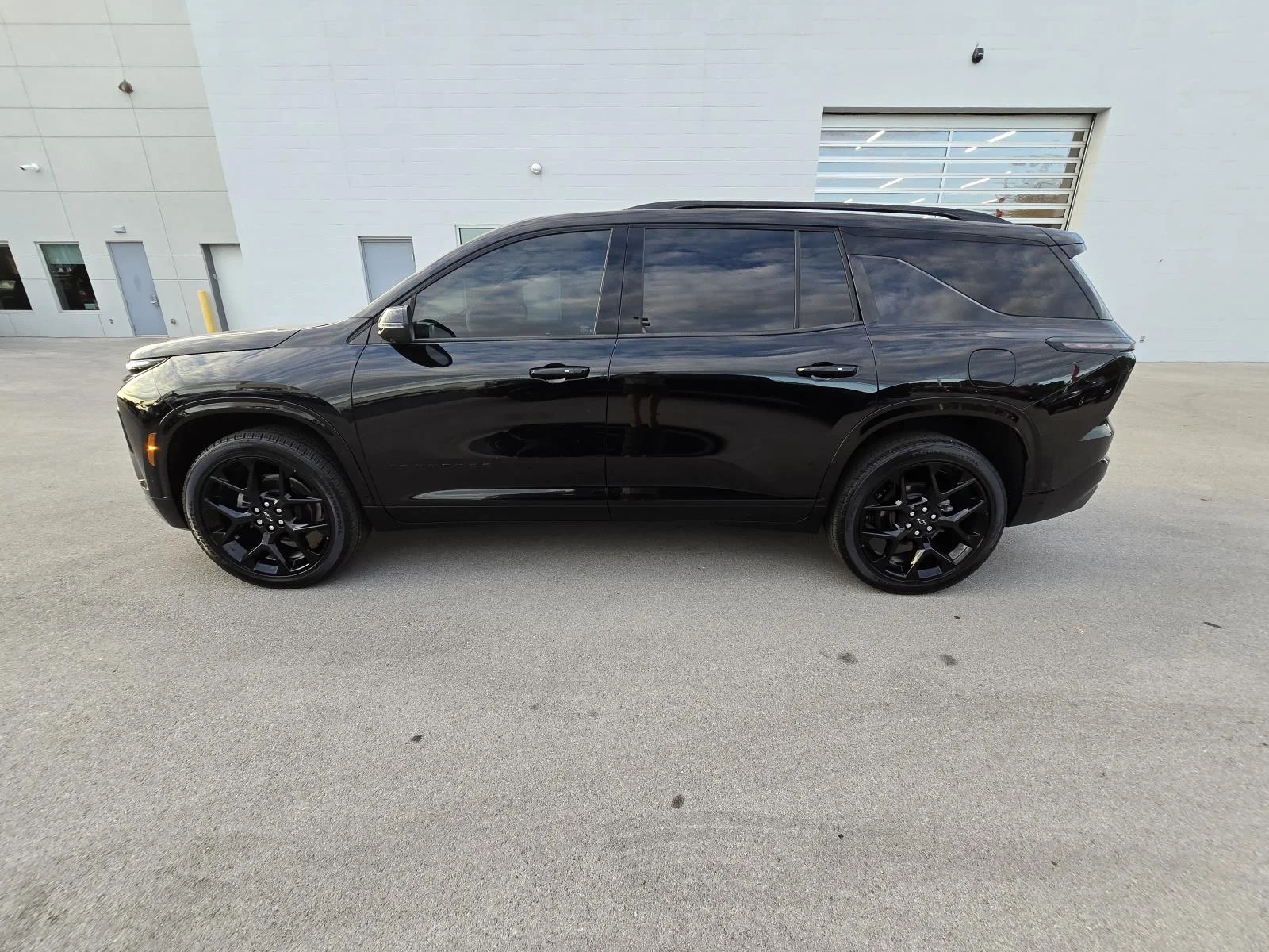 Used 2024 Mosaic Black Metallic Chevrolet RS image 4