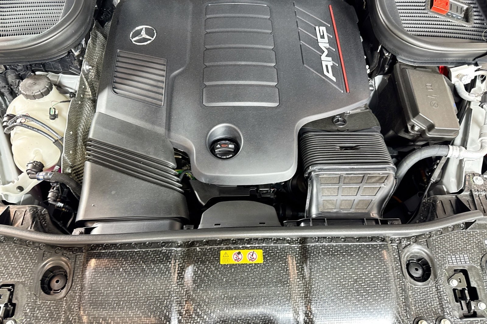 New 2026 MANUFAKTUR Alpine Grey Mercedes-Benz AMG® GLE 53 image 28