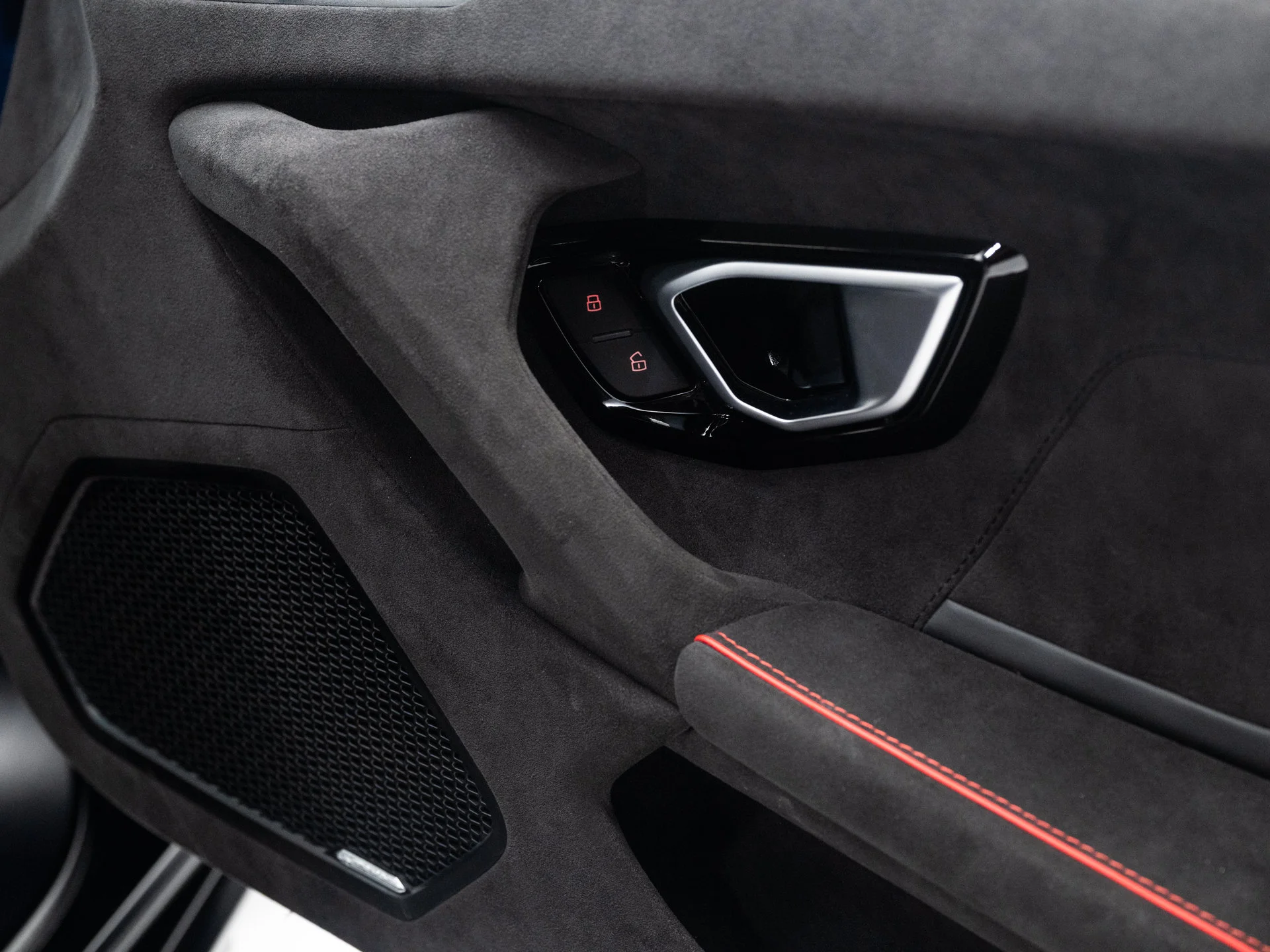 Used 2023 Blu Grifo Matte Lamborghini  image 44