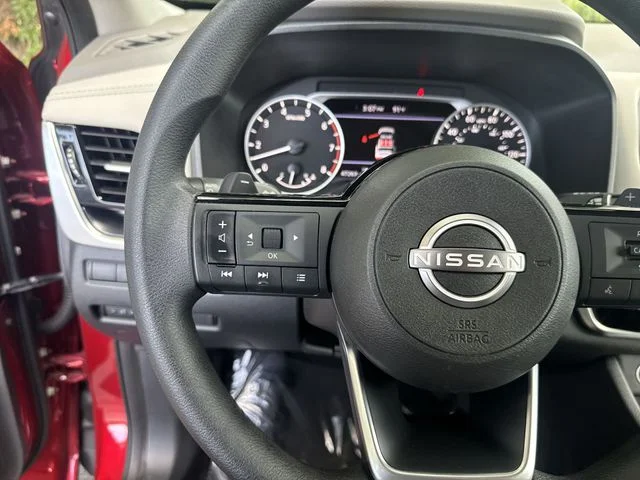 Used 2023 Red Nissan SV image 16