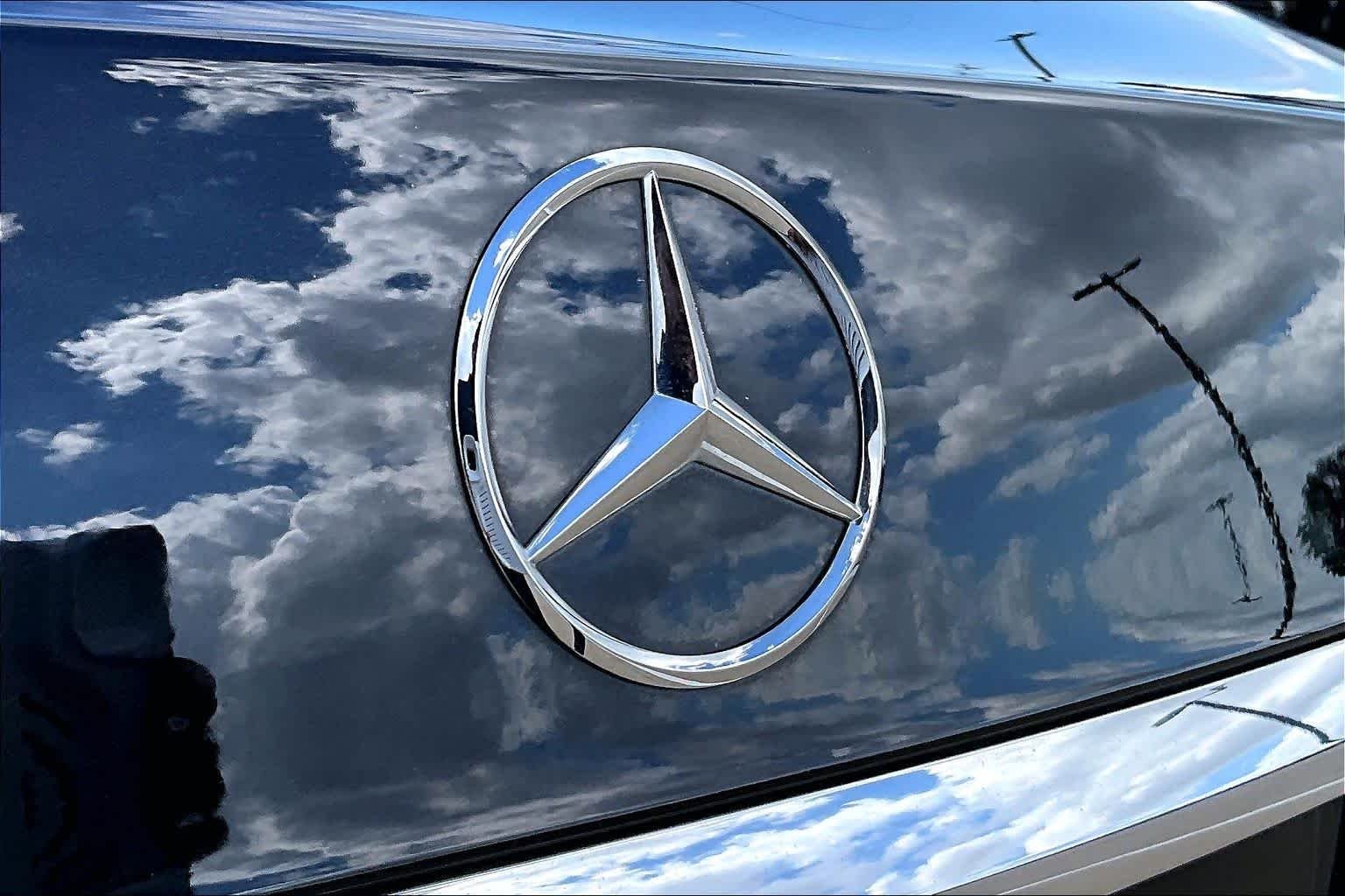 Used 2018 Obsidian Black Metallic Mercedes-Benz S 560 image 10