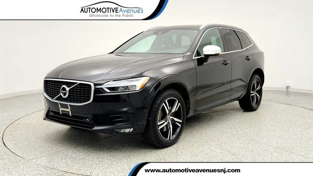 2018 Volvo XC60 T6 R-Design AWD's photo