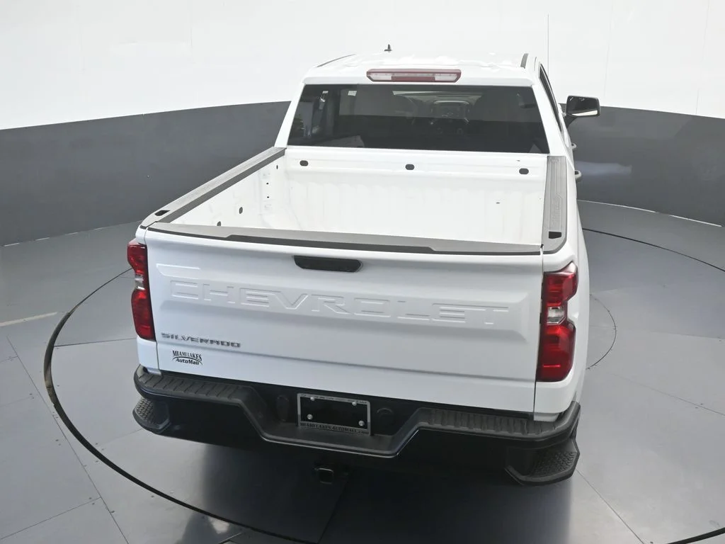 Used 2026 Summit White Chevrolet WT image 43
