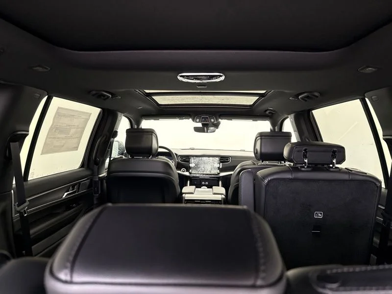 2026 Jeep Grand Wagoneer Upland - Photo 10