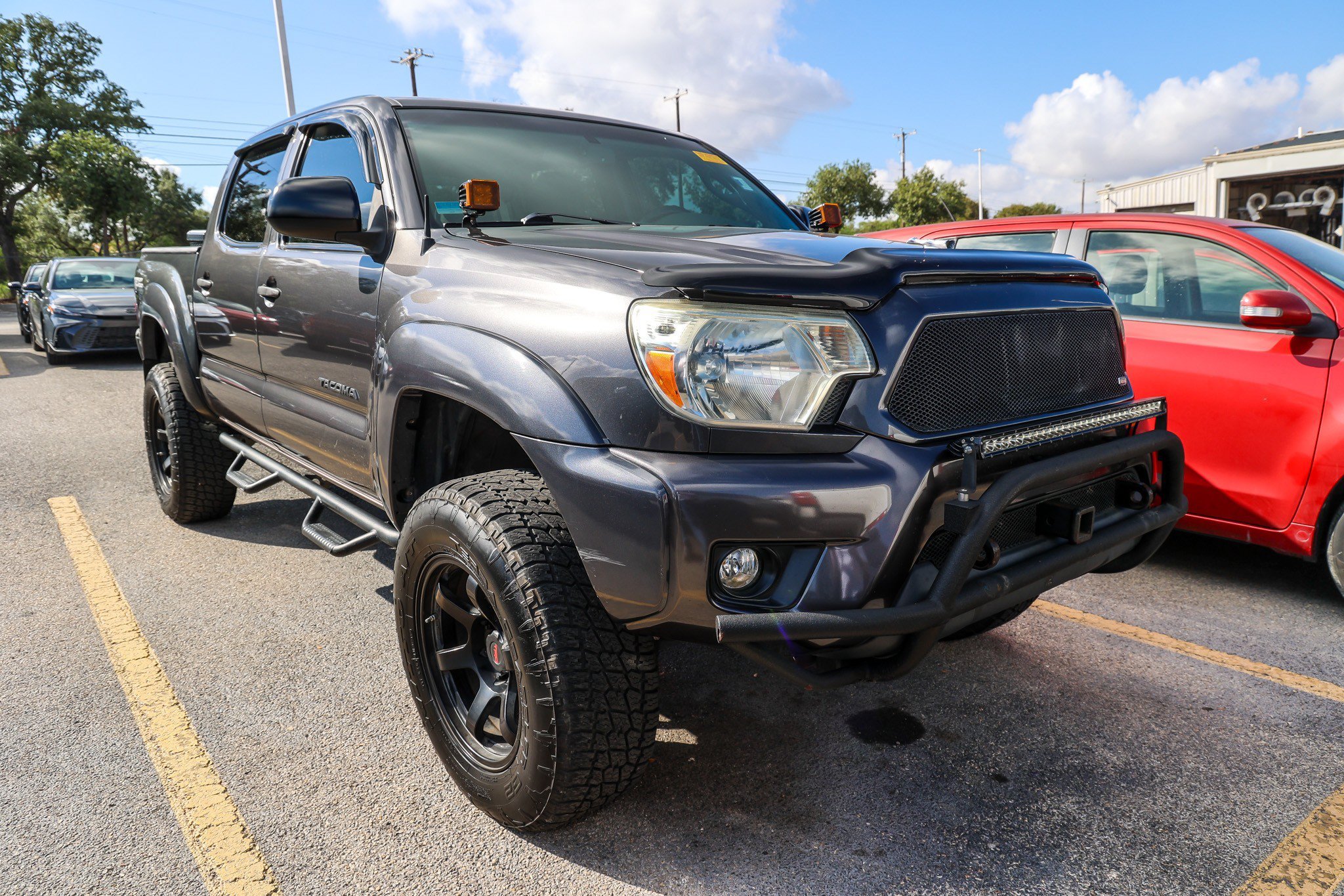 Used 2013 MAGNETIC GRAY MET Toyota DBL CAB 4WD V6 AT image 5
