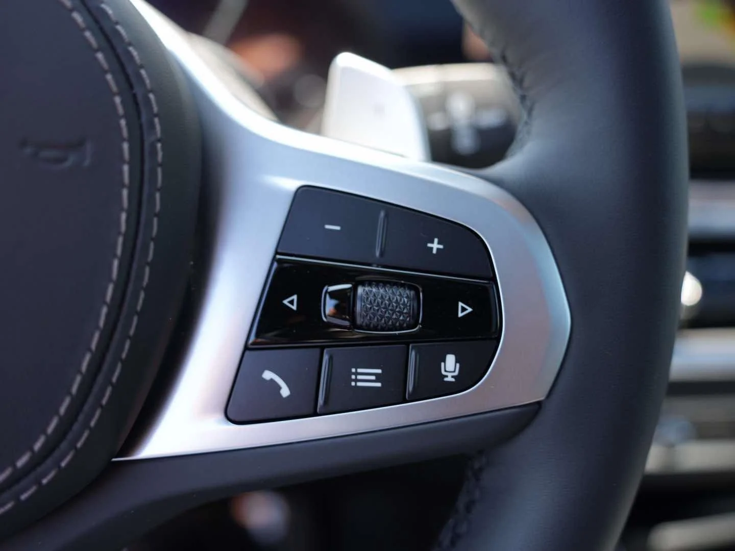 New 2026 Alpine White BMW xDrive40i image 19
