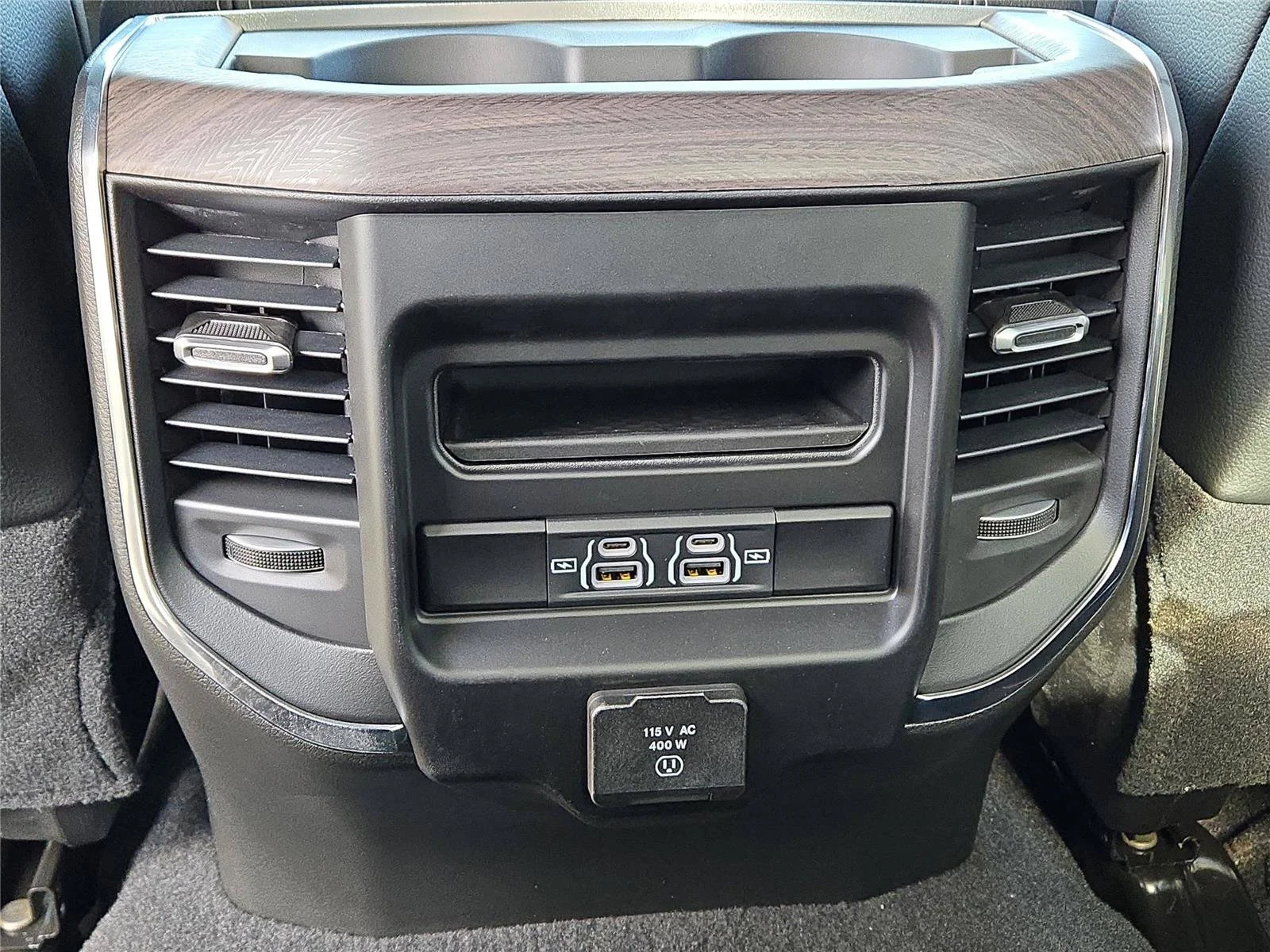 2026 RAM 2500 Laramie - Photo 18
