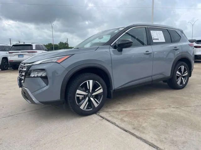 2024 Nissan Rogue SL