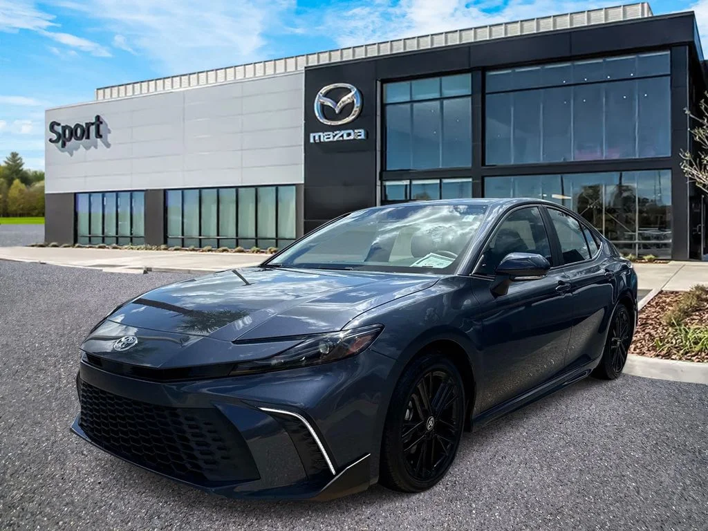 Used 2026  Toyota SE image 7