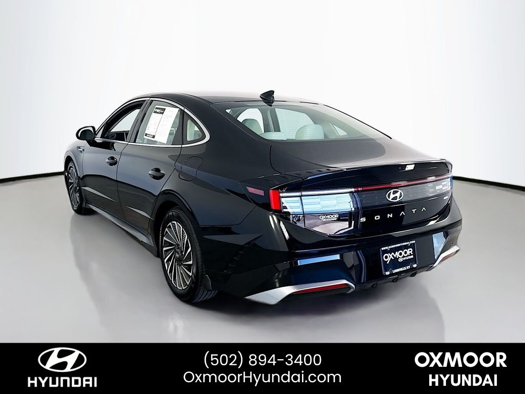 Used 2025 Abyss Black Hyundai SEL image 5
