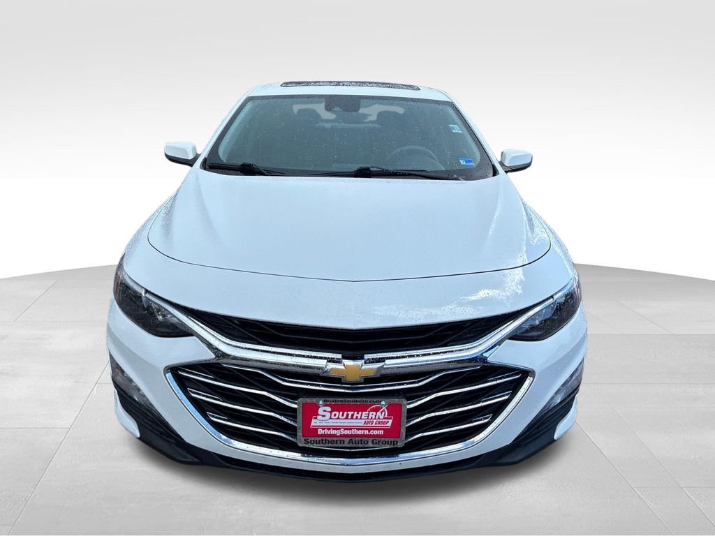 Used 2024 White Chevrolet LT image 9