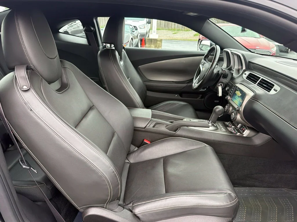 Used 2015 Black Chevrolet 2LT image 40
