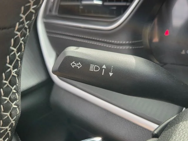 New 2026 Silver Zynith Jeep Laredo X image 32
