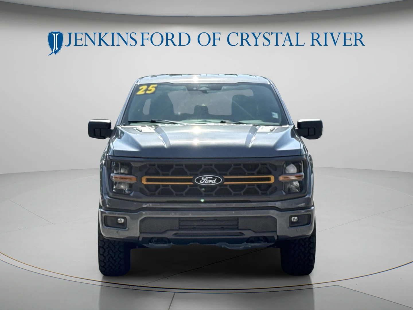 Used 2025 Carbonized Gray Metallic Ford Tremor image 9