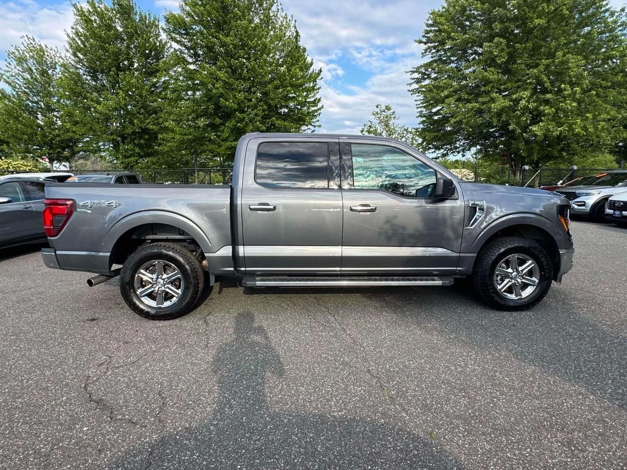 Used 2025 CARBONIZED GRAY METALLIC Ford XLT image 8