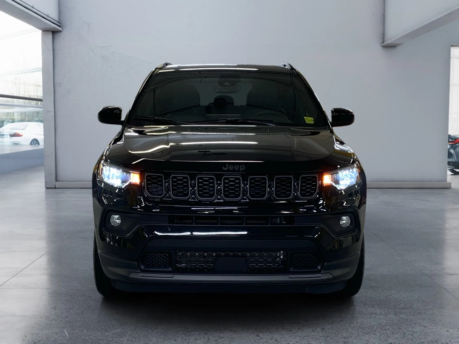 New 2026 Diamond Black Crystal Pearl Jeep North image 8